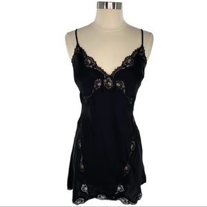 VICTORIA SECRET Black Satin Sleeveless Night Slip